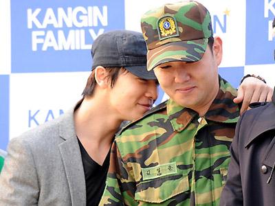 Donghae Puji Dedikasi Kangin untuk Super Junior dan Publik Setelah Wamil